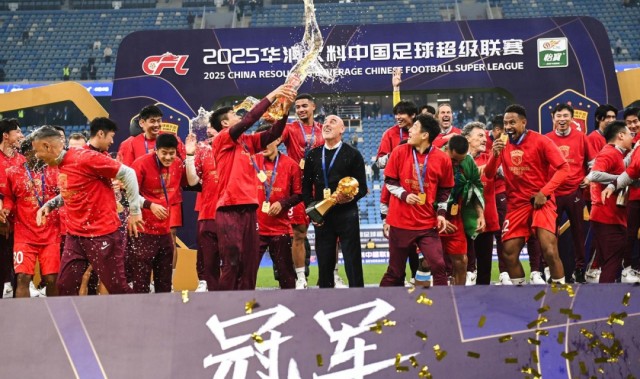 上港0比6惨败泽尼特，或让球队中卫加速引进新外援，值得期待