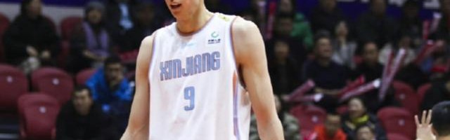 周琦长文回应：新疆男篮阻止我去NBA 逼我带伤出场