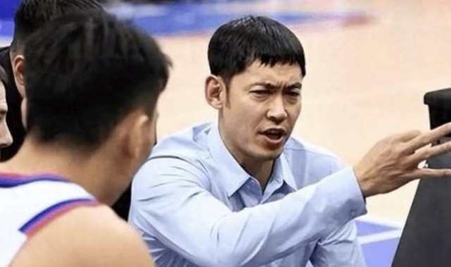 张庆鹏：大家要放下球星光环、摘下面具，关键时刻要有人能站出来