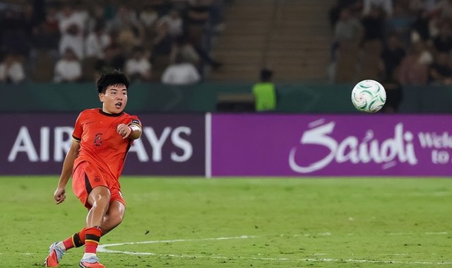 狼队官宣徐彬外租英甲队 最快7日晚迎首秀 仍可适时踢U21联赛|巴恩斯利|英格兰|哈维-巴恩斯|博尔顿|国足_新浪体育_新浪新闻