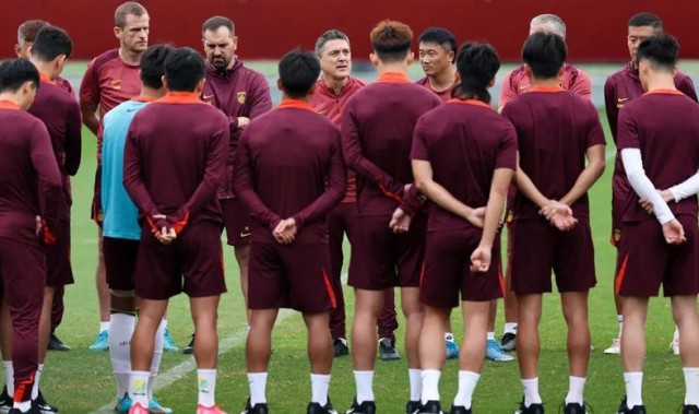 五后卫 打平就出线！王钰栋胡荷韬徐彬首发 向余望朱鹏宇老蒯替补