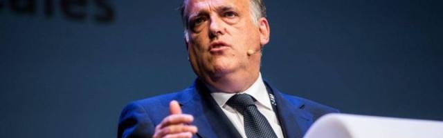 特瓦斯抨击齐达内：劝你下雪别踢 你还反咬我一口