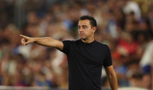 哈维拉菲首红，刚第一轮就吵翻天