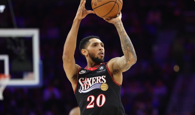 我也生涯之夜！佩恩单场32分10助&amp;三分命中率100%进8球 历史首人